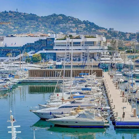 Center - Very Practical - Comfort * Cannes