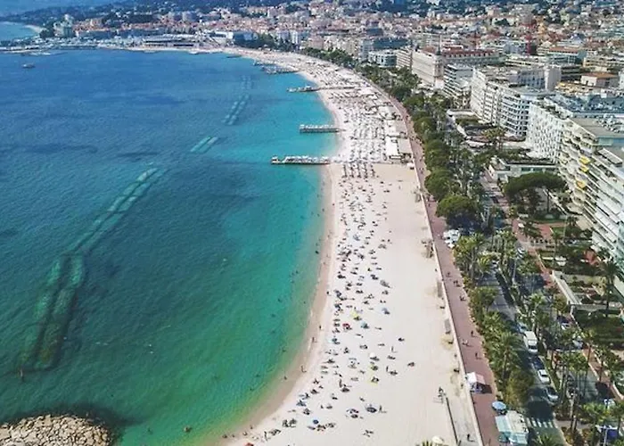 Center - Very Practical - Comfort * Cannes